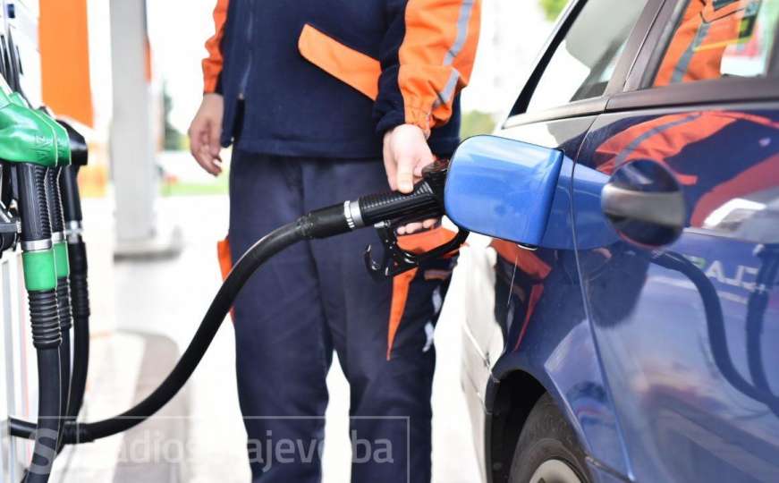 Padaju cijene goriva u BiH: Na pojedinim pumpama jeftinije i za 30 feninga